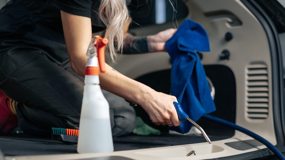 Which Is the Best Cleaning Option for Your Car?