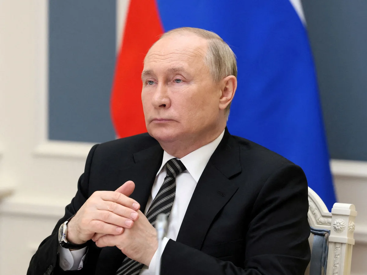 How tall is Putin? A Closer Look at Height, Public Perception, and Media Reporting